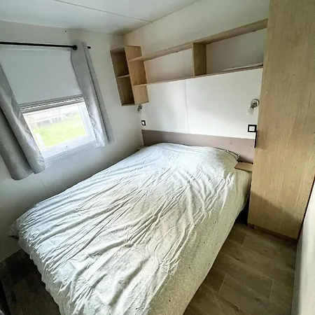 Campsite Charmant Mobil-home 6 Pers *